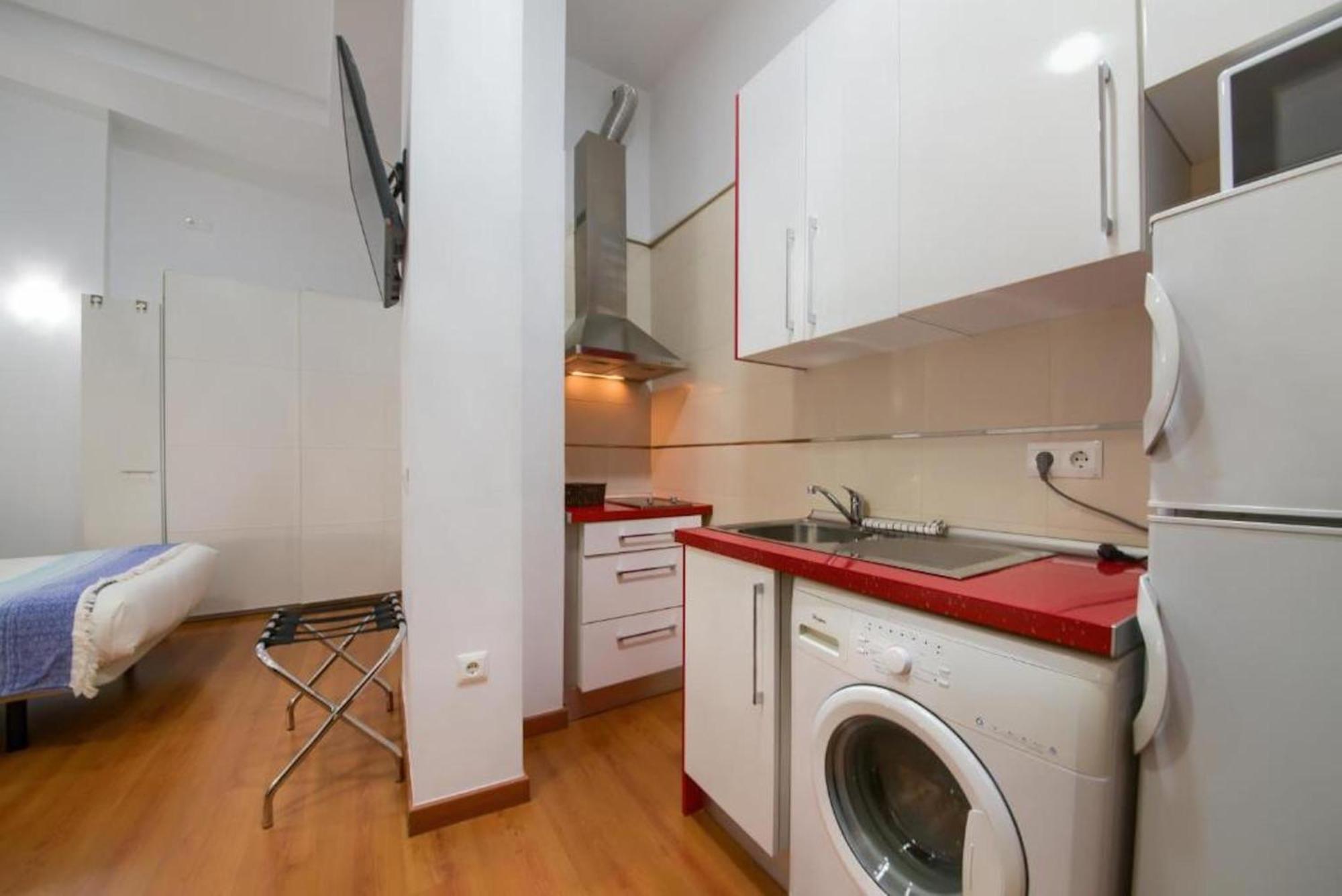 Apartments Holidays2Malaga City Center Buitenkant foto