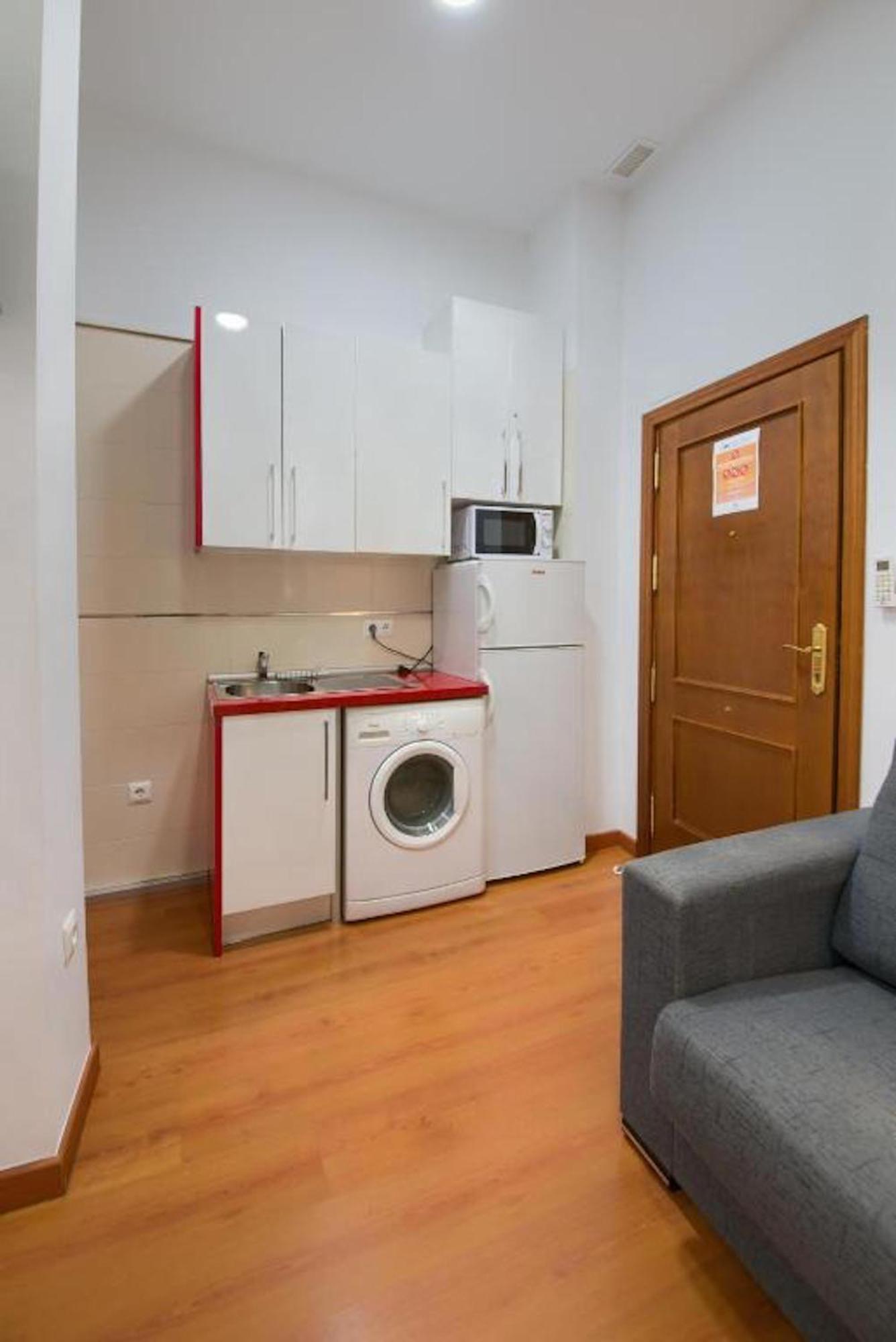 Apartments Holidays2Malaga City Center Buitenkant foto