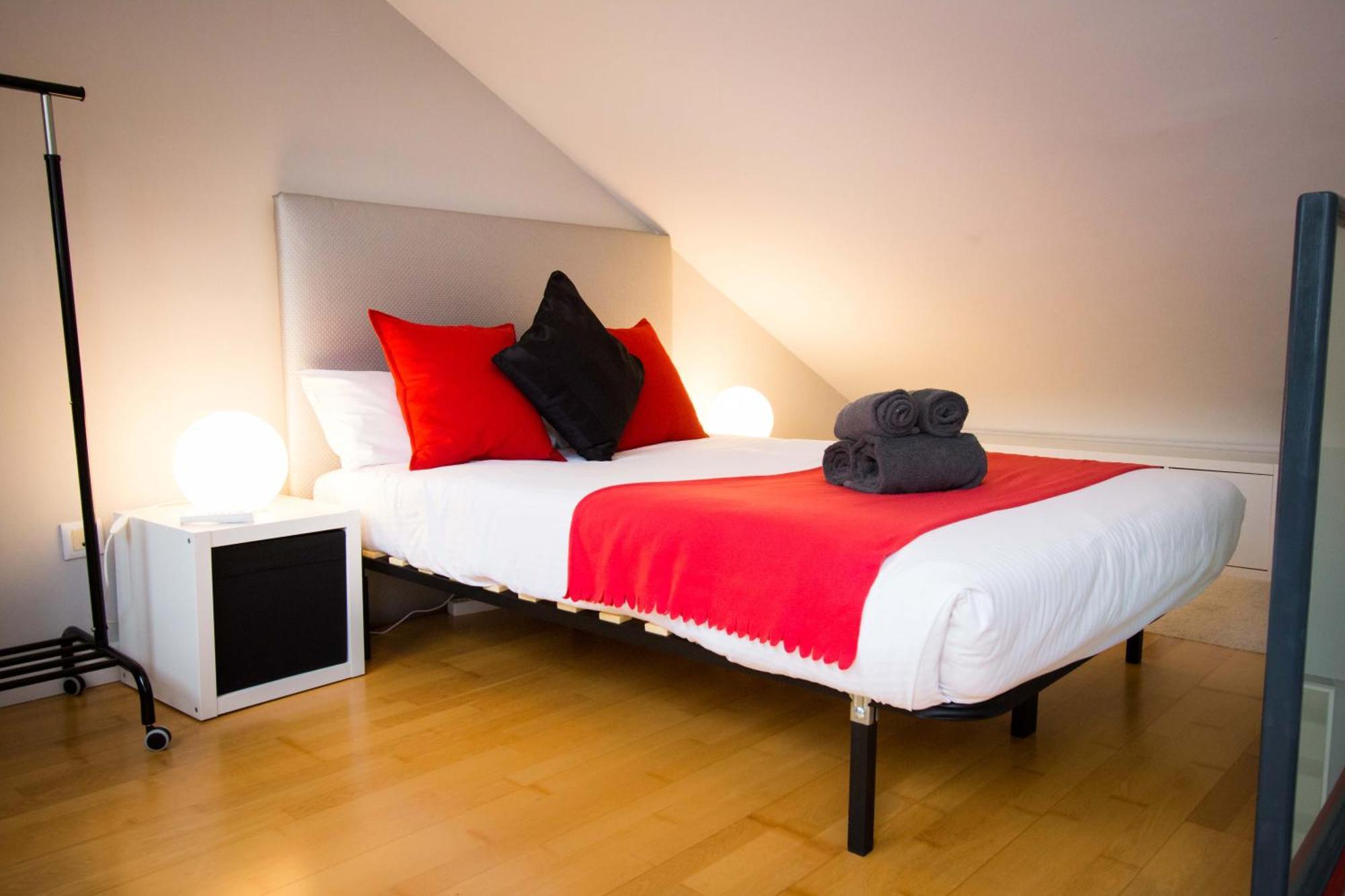 Apartments Holidays2Malaga City Center Buitenkant foto