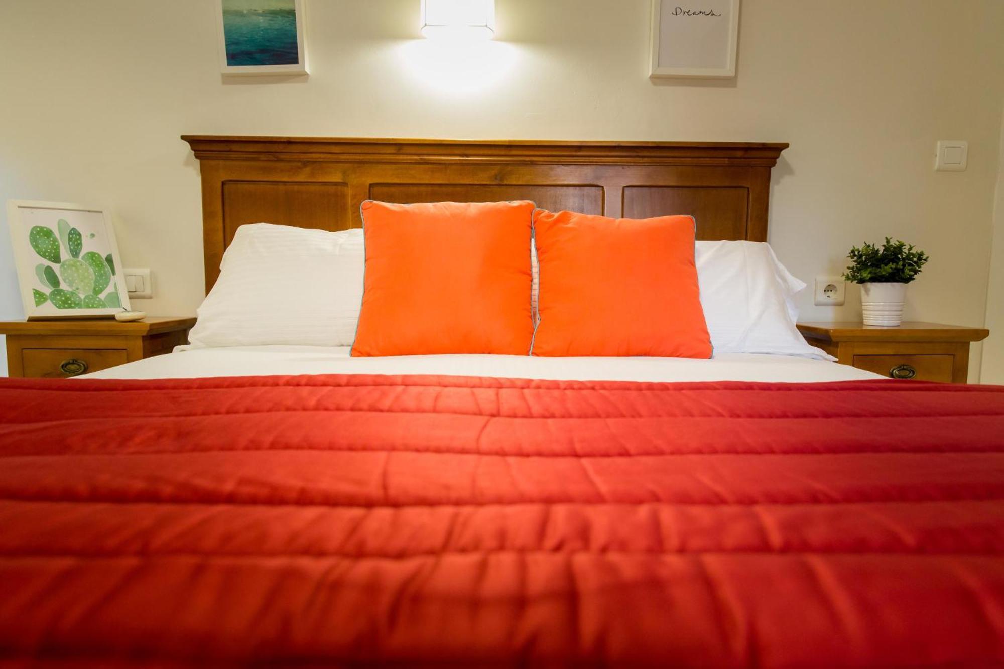 Apartments Holidays2Malaga City Center Buitenkant foto
